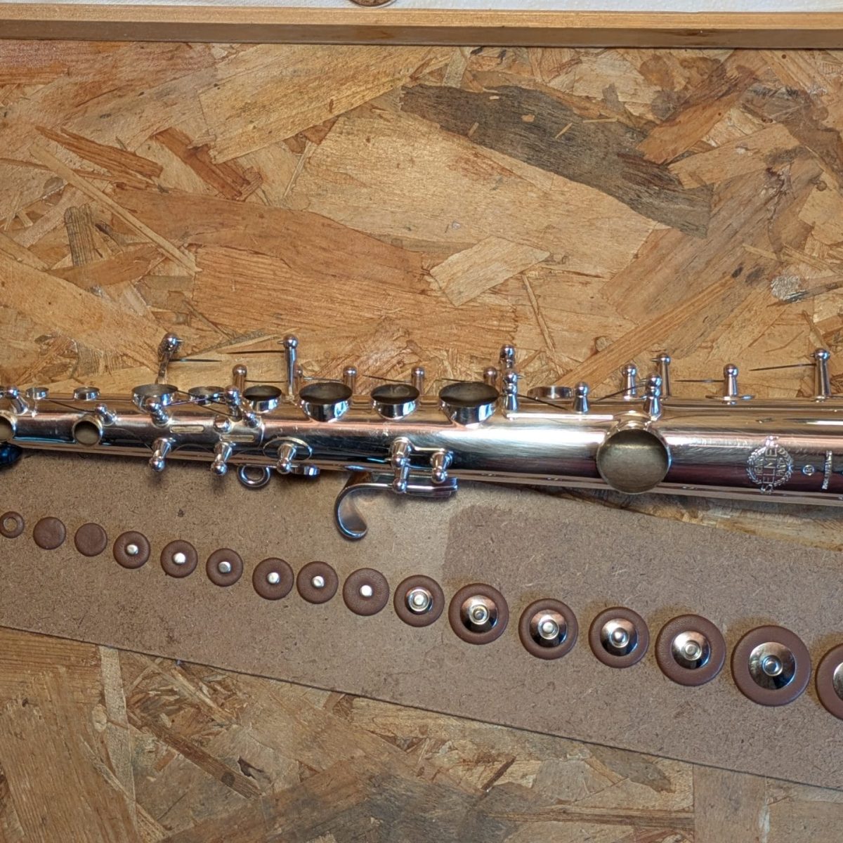 26 tampons sur ce soprano Selmer S80 série III